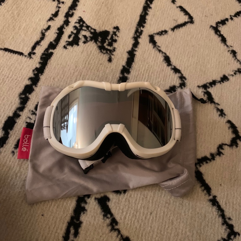 Womens snowboarding goggles